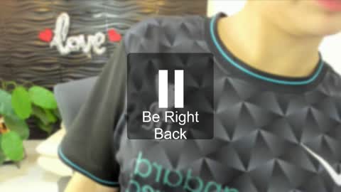 Snapshot of sofia44 chatting on 10-04-25, 12:36 Skarlett online show from 10-04-25, 12:36