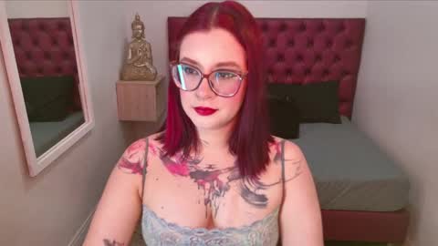 Snapshot of sofia__fanning chatting on 01-22-25, 04:12 . . online show from 01-22-25, 04:12