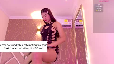 Snapshot of sofia_cleyton1 chatting on 11-18-25, 12:31 online show from 11-18-25, 12:31