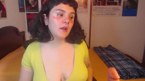 Snapshot of sofia_coolle chatting on 12-13-24, 08:37 Sofi online show from 12-13-24, 08:37