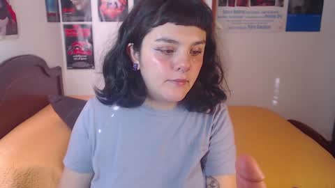 Snapshot of sofia_coolle chatting on 12-15-24, 12:38 Sofi online show from 12-15-24, 12:38