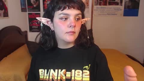 Snapshot of sofia_coolle chatting on 02-18-25, 10:03 Sofi online show from 02-18-25, 10:03