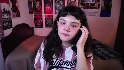 Snapshot of sofia_coolle chatting on 06-26-26, 02:21 Sofi online show from 06-26-26, 02:21