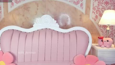Snapshot of sofia_fantasyy chatting on 05-21-26, 12:12 Sofia fantasyy Online 0700 to 1400 gmt-5 online show from 05-21-26, 12:12