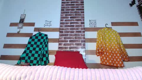 Snapshot of sofia_fer chatting on 11-19-25, 02:33 sofia online show from 11-19-25, 02:33