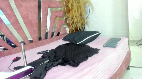 sofia gutierrez   online show from 02-17-25, 11:44