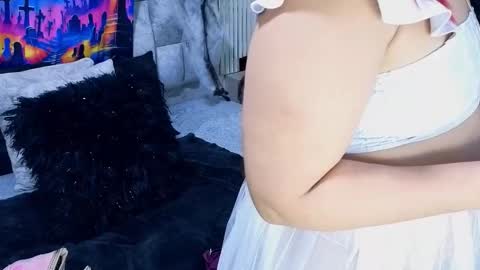 sofia gutierrez   online show from 10-31-25, 11:17