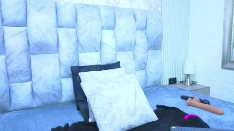 sofia gutierrez   online show from 11-21-25, 03:27