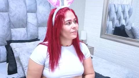 sofia gutierrez   online show from 11-25-25, 04:01