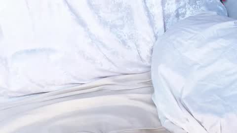 Sofia here online show from 01-09-25, 06:27