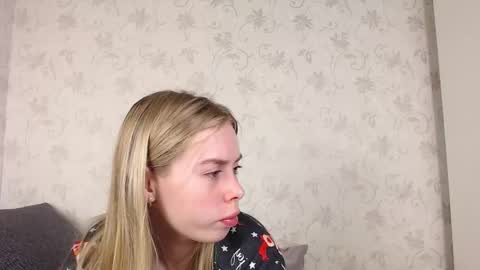 Sofia here online show from 02-21-26, 12:00