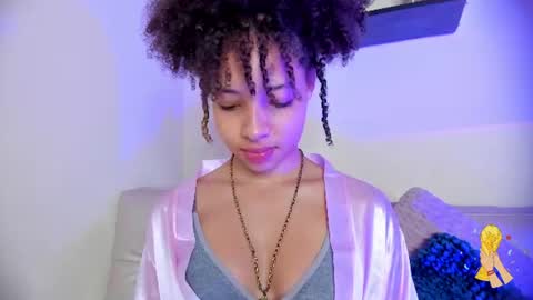 Snapshot of sofia_kay_ chatting on 06-18-26, 08:24 S O F I A online show from 06-18-26, 08:24