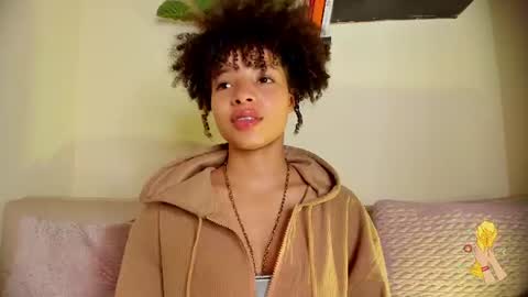 Snapshot of sofia_kay_ chatting on 06-19-26, 09:40 S O F I A online show from 06-19-26, 09:40