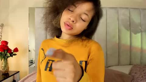 Snapshot of sofia_kay_ chatting on 07-08-26, 08:24 S O F I A online show from 07-08-26, 08:24