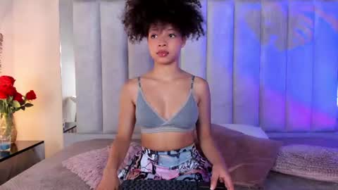 Snapshot of sofia_kay_ chatting on 07-16-26, 08:26 S O F I A online show from 07-16-26, 08:26