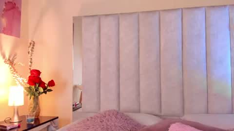 Snapshot of sofia_kay_ chatting on 07-21-26, 07:05 S O F I A online show from 07-21-26, 07:05
