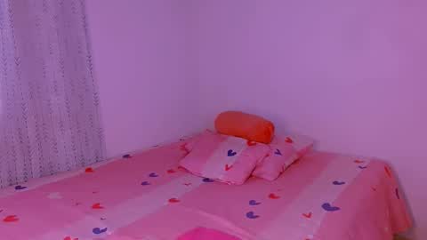 Snapshot of sofia_mark20 chatting on 10-07-25, 08:06 Sofia online show from 10-07-25, 08:06