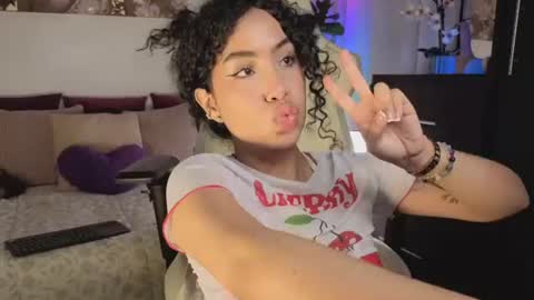 Snapshot of sofia_mendez01 chatting on 06-18-26, 09:14 SofiONLYFANS sofia storm online show from 06-18-26, 09:14
