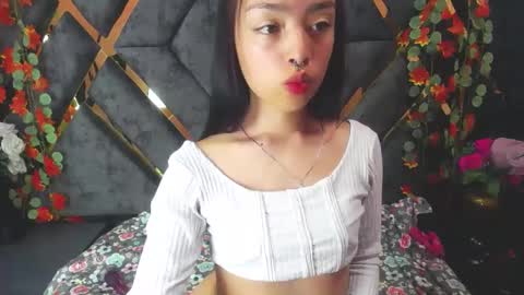 Snapshot of sofia_mirandaa chatting on 02-11-25, 01:30 sofia miranda online show from 02-11-25, 01:30