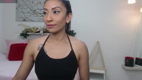 Snapshot of sofia_perez___ chatting on 01-06-26, 10:34 Sofi online show from 01-06-26, 10:34