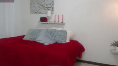 Snapshot of sofia_perez___ chatting on 06-18-26, 08:46 Sofi online show from 06-18-26, 08:46