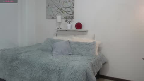 Snapshot of sofia_perez___ chatting on 06-25-26, 08:46 Sofi online show from 06-25-26, 08:46