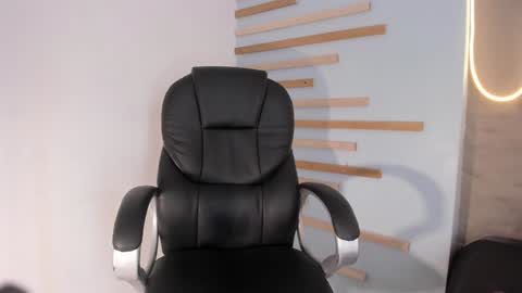 Snapshot of sofia_riveraa chatting on 12-09-24, 08:01 SOFIA online show from 12-09-24, 08:01