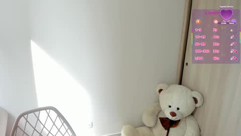 sofia_rivers_ online show from 04-17-26, 02:09