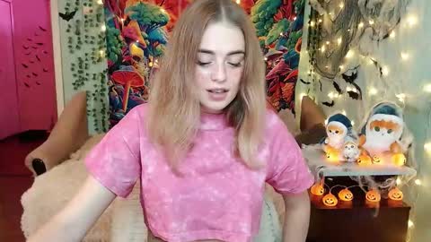 Snapshot of sofia_rosemary chatting on 10-30-25, 05:46 sofia_rosemary online show from 10-30-25, 05:46