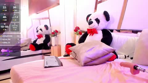 Snapshot of sofia_samuels chatting on 12-22-24, 09:53 Sofia Samuels online show from 12-22-24, 09:53