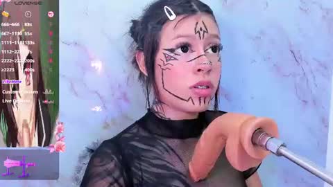 Snapshot of sofia_shadow1 chatting on 08-09-26, 02:13 sofi 3 online show from 08-09-26, 02:13