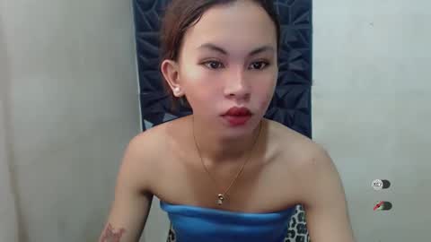 sofia_sweetheart18 online show from 10-21-25, 01:17