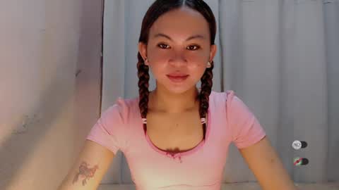 sofia_sweetheart18 online show from 07-09-26, 01:09