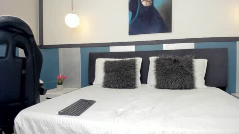 Sofia online show from 11-07-25, 07:25