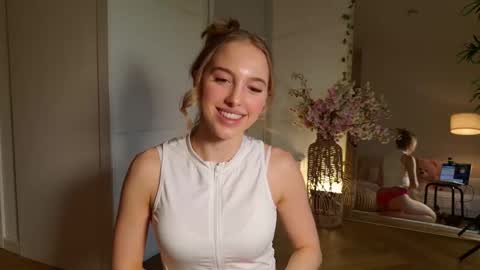 Sofia online show from 02-24-26, 04:05