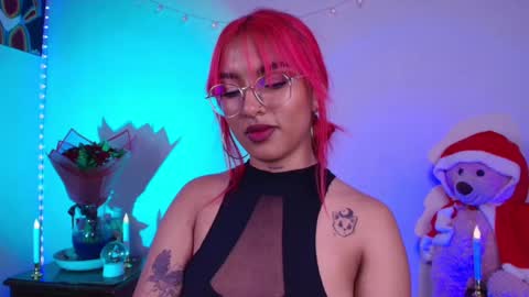 Sofia online show from 12-13-24, 01:37