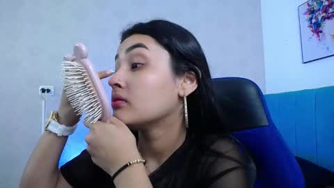 Sofia online show from 11-21-25, 12:15