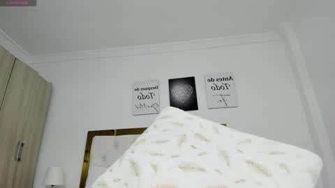 Snapshot of sofiabosch chatting on 01-10-25, 07:57 Sara online show from 01-10-25, 07:57