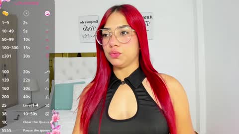 Snapshot of sofiabosch chatting on 01-26-25, 04:30 Sara online show from 01-26-25, 04:30