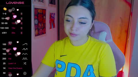 Snapshot of sofiacarti_ chatting on 01-21-25, 03:15 online show from 01-21-25, 03:15