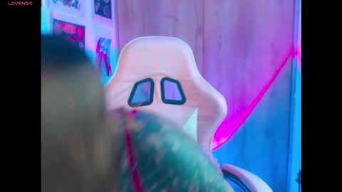 Snapshot of sofiacarti_ chatting on 10-01-25, 02:39 online show from 10-01-25, 02:39