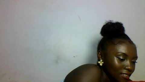 sofia online show from 02-19-26, 03:52