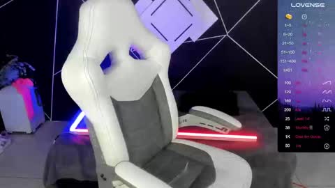 sofia online show from 12-24-24, 05:16