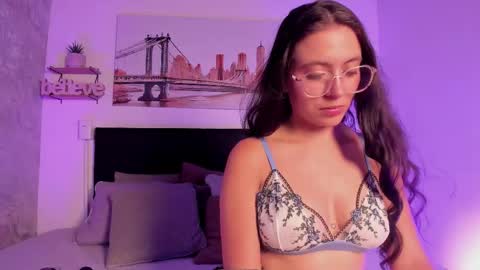 Snapshot of sofialujan_ chatting on 02-27-26, 12:43 sofialujan_ online show from 02-27-26, 12:43