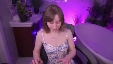 SofiaLuxuryy online show from 04-18-26, 03:16