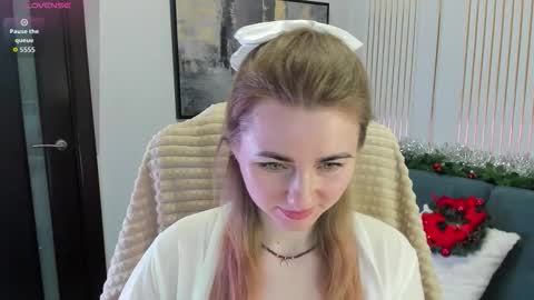 Snapshot of sofiangelaa chatting on 01-07-26, 12:46 Sofia online show from 01-07-26, 12:46