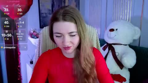 Snapshot of sofiangelaa chatting on 02-18-26, 01:01 Sofia online show from 02-18-26, 01:01