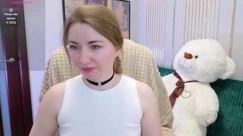 Snapshot of sofiangelaa chatting on 03-07-26, 01:13 Sofia online show from 03-07-26, 01:13