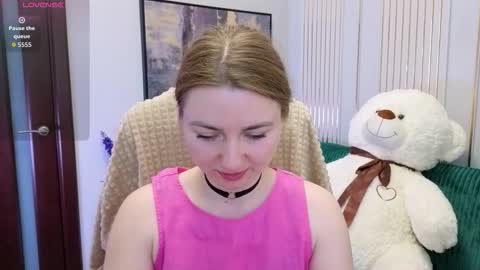 Snapshot of sofiangelaa chatting on 03-08-26, 01:25 Sofia online show from 03-08-26, 01:25