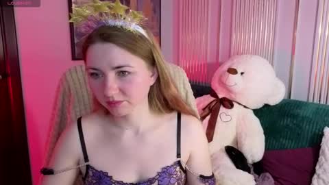 Snapshot of sofiangelaa chatting on 03-22-26, 01:42 Sofia online show from 03-22-26, 01:42